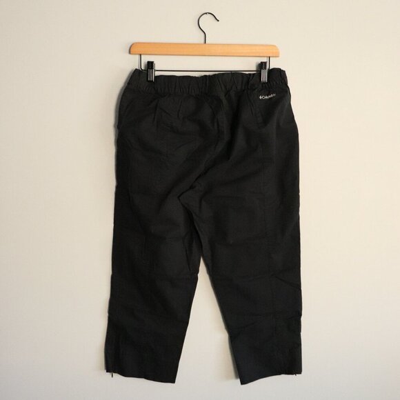 Columbia Women's Sz M Black Cropped Capri Pull On Stretch Hiking Stretch Pants - Picture 2 of 12